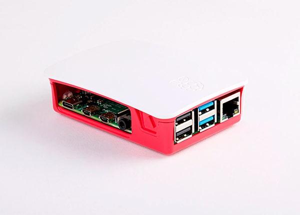 Caja de Raspberry Pi 3 modificada para Raspberry Pi 4